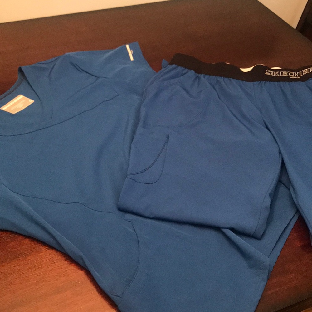 NWOT Royal Blue Skechers Scrub Set